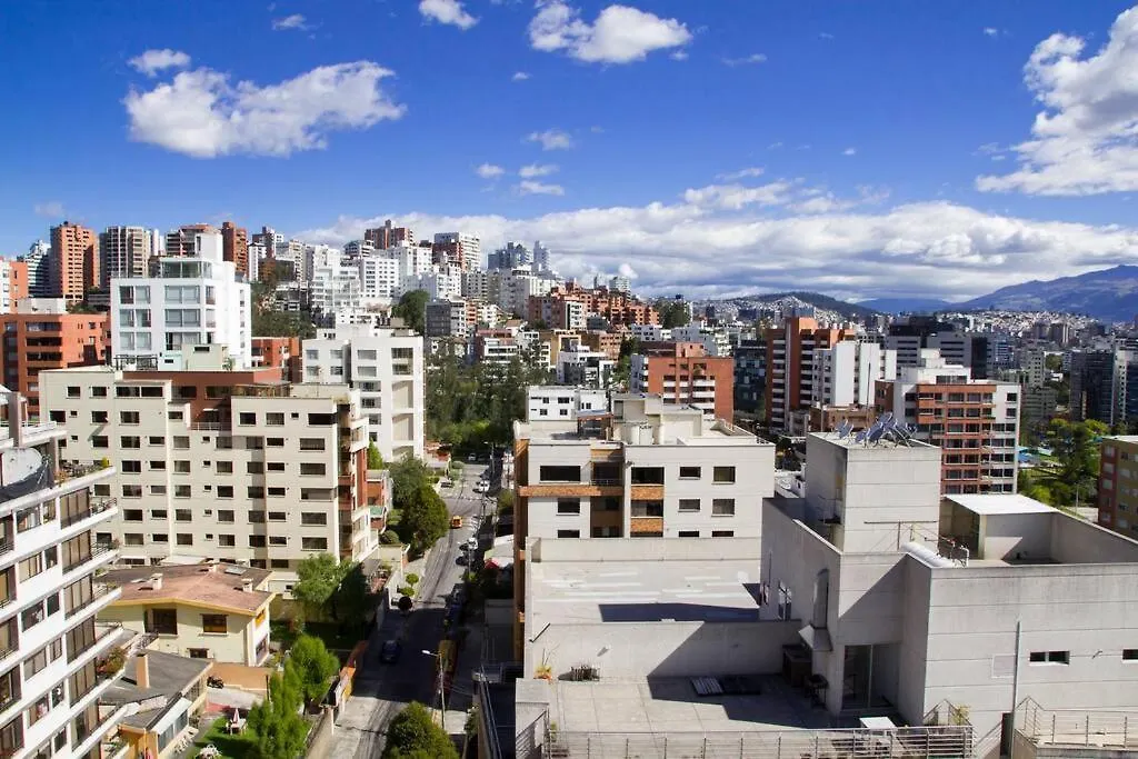 Cozy Quito Apartment With 2 Bedrooms & Views